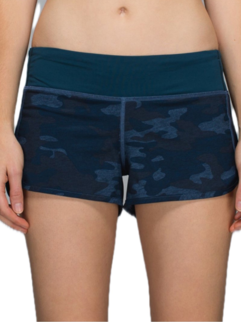 Lululemon Run Speed Short 4-way Stretch
Heathered Texture Lotus Camo Oil Slick